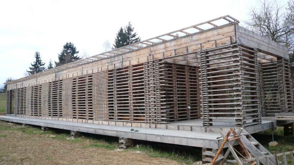Dřevěný a "přenosný" dům ak. arch. Martina Rajniše
