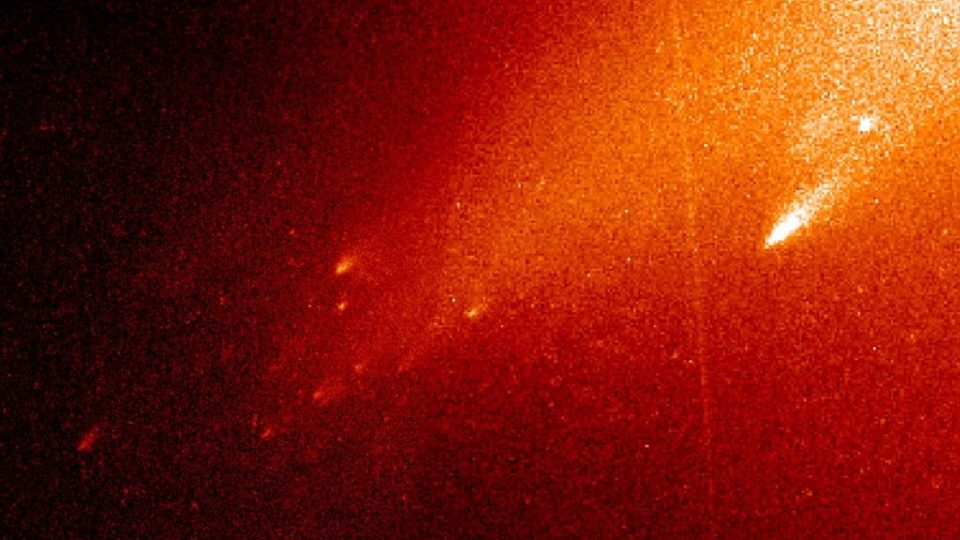 Zánik komety C/1999 S4 LINEAR pozorovaný Hubbleovým kosmickým teleskopem