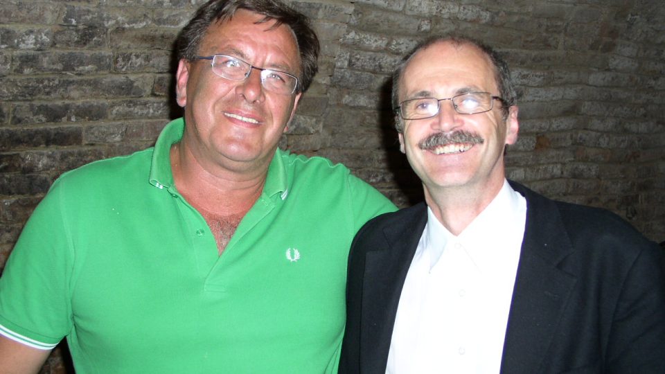 Barták s vinařem Stanislavem Mádlem. Bavili se o víně