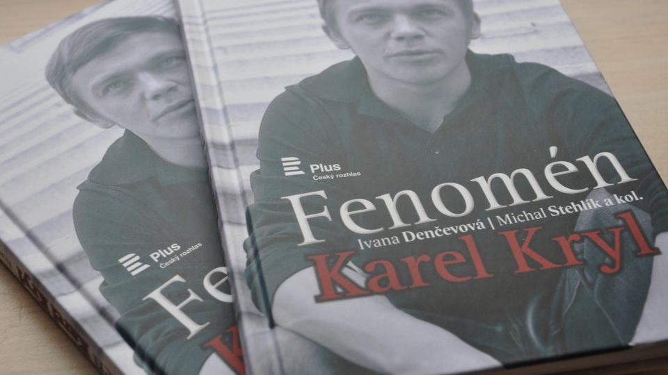 Kniha Fenomén Karel Kryl