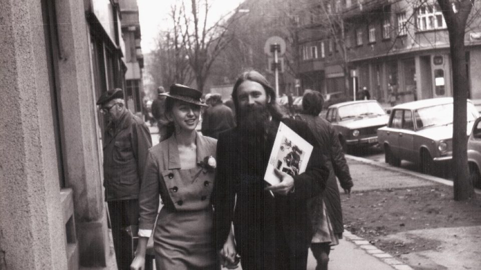 Ruth Šormová s manželem (svatební fotka)