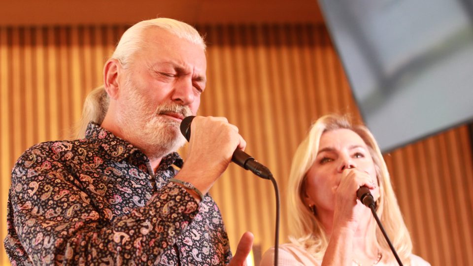 Dvojka u piana: Dracula30. Daniel Hůlka a Leona Machálková v duetu