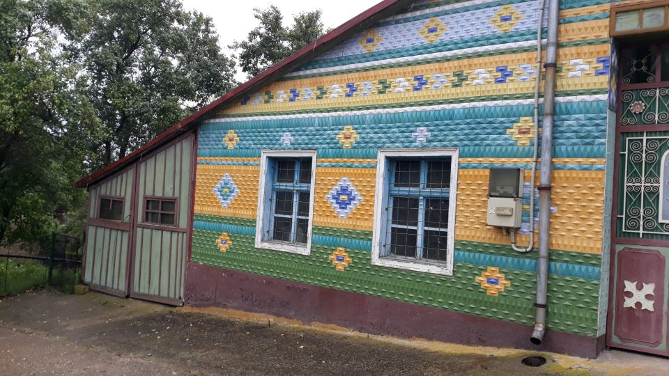 Malované domy v české vesnici Gernik 