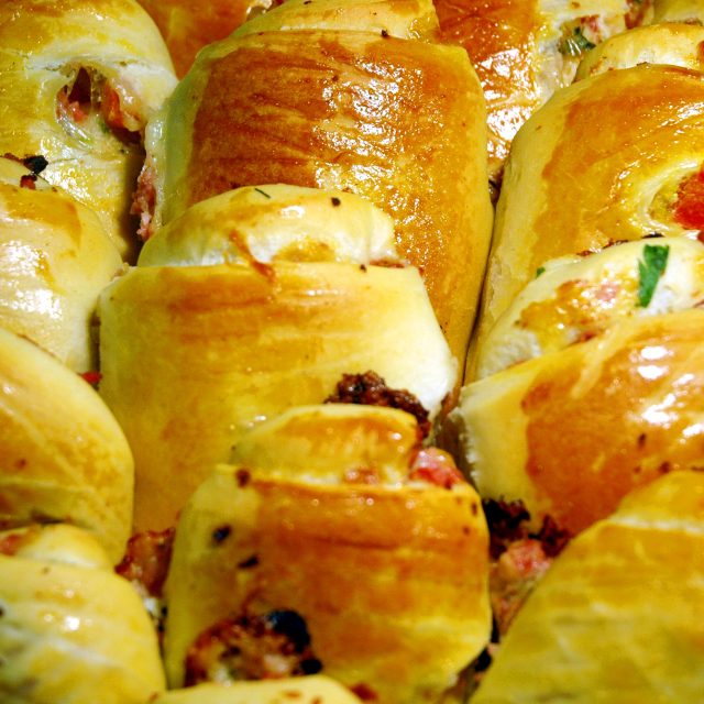 Na štědrovečerní stůl patří tradiční kynutá vánočka | foto: Fotobanka stock.xchng