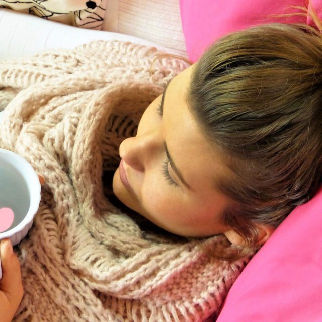 Chřipku často zaměňujeme za jiná onemocnění. Pokud příznaky onemocnění ani po několika dnech neodeznívají,  určitě vyhledejte lékaře. | foto: CC0 Public domain