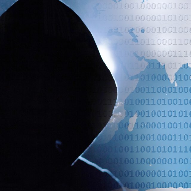 Václav Cílek: Zřejmě nás velmi brzy čeká další hybridní útok,  který se odehraje v prezidentských volbách | foto: Fotobanka Pixabay