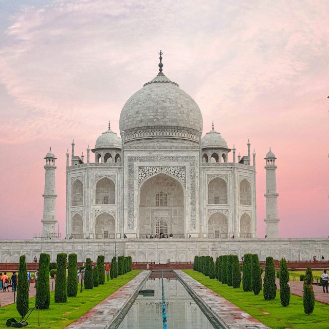 Mauzoleum Tádž Mahal | foto: Shamees Cm,  Unsplash,  Licence Unsplash