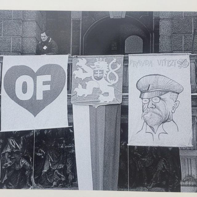 Listopad 1989 v Liberci | foto: Lucie Fürstová,  reprodukce fotografie Milana Drahoňovského