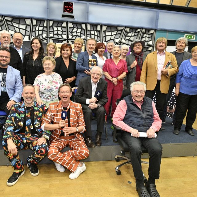 Společná fotografie z narozeninového Toboganu na Dvojce | foto: Český rozhlas