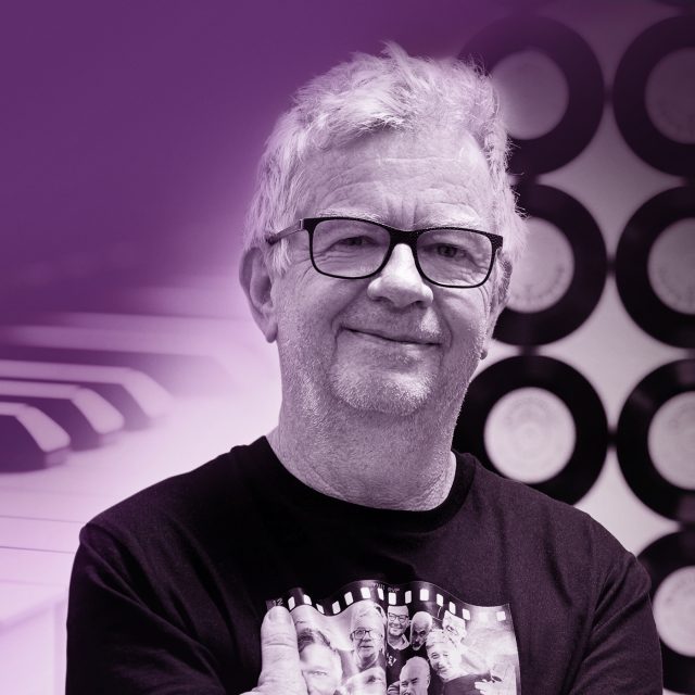 Dvojka u piana s Petrem Fialou z kapely Mňága a Džorp | foto: Daniel Michalík