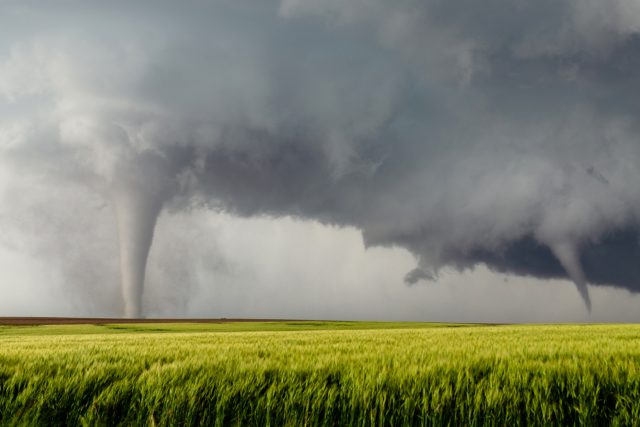 Dvě tornáda v americkém Kansasu | foto: Shutterstock