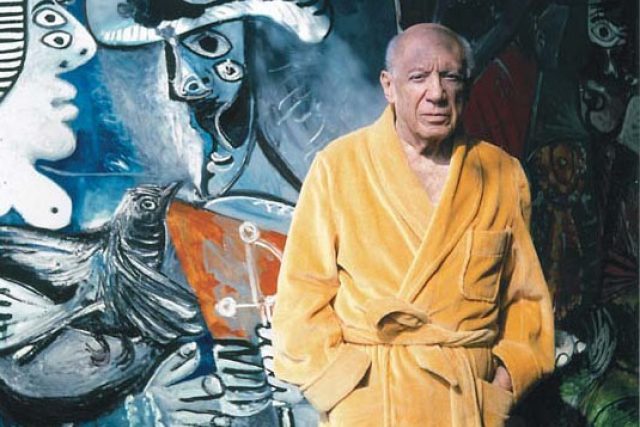 Pablo Picasso před obrazem „Pár“  (foto:  Roberto Otero 1970) | foto: Museo Picasso,  Malaga