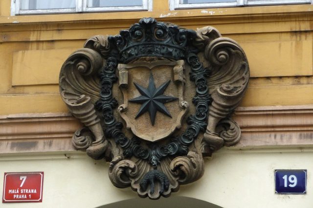 Šternberský palác je dodnes ozdoben šternberskou hvězdou | foto: Václav Žmolík,  Český rozhlas