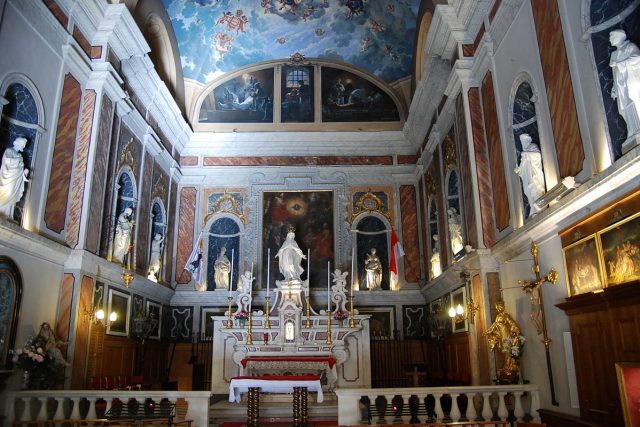 Interiér kaple odráží podle místních styl a elegenci Monaka | foto: Jan Šmíd,  Český rozhlas