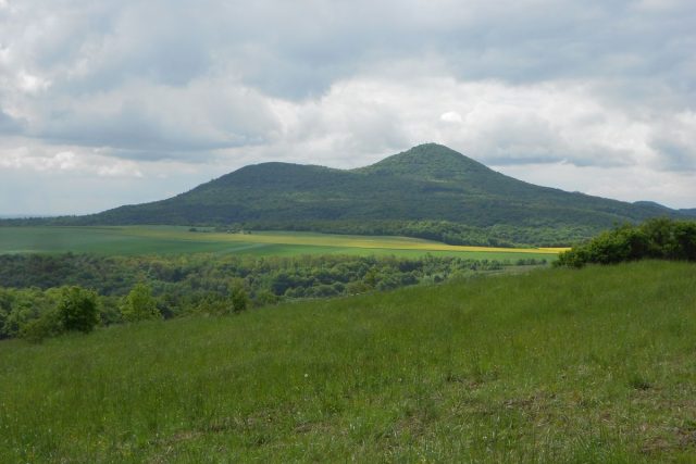 Čedičová hora Lovoš | foto: Vladislav Rapprich