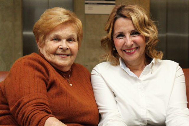 Knihu Lázeňská kúra považuje její autorka za mimořádně dobrou. Proč? „Měla jsem hodně materiálu. Některé věci jsou pravdivé a některé vymyšlené. Ale není to můj příběh,  jak si myslí skoro všichni“ | foto: Adam Kebrt,  Český rozhlas