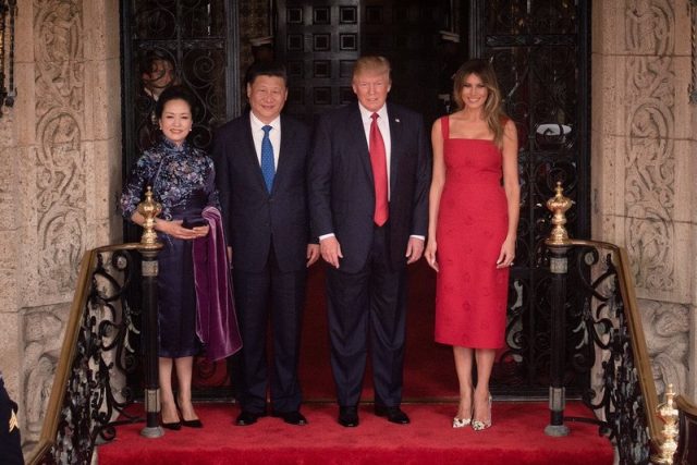 „Trumpovi imponují mu země,  které vnímá na stejné úrovni, “ říká Ilona Švihlíková. „Americký tisk stále častěji uvádí,  že Trump sní o fóru G3,  které by tvořily USA,  Čína a Rusko.“ | foto: licence Public Domain,  volné dílo