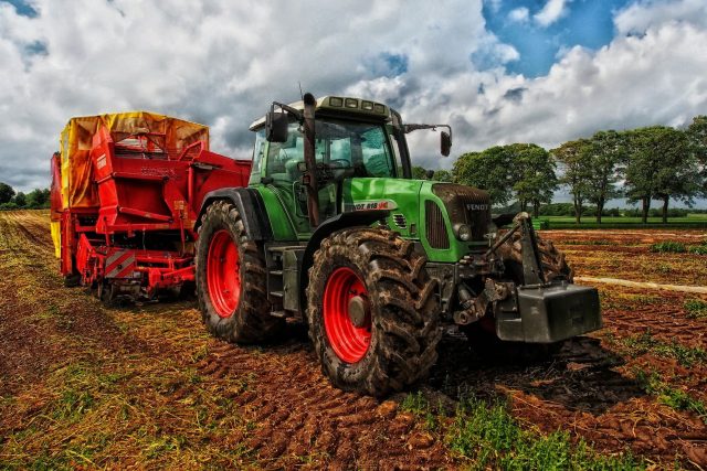 Intenzifikace zemědělství v posledním století umožnila nárůst lidské populace na dnešních sedm miliard a tato takzvaná zelená revoluce pořád pokračuje,  říká David Storch. | foto: Fotobanka Pixabay