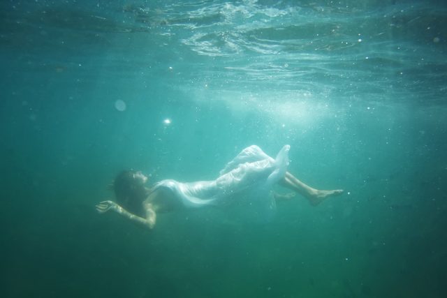Tělo dívky leželo v říčce | foto: Shutterstock