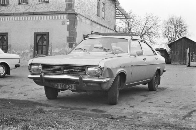 Simca model Chrysler 180 byla na počátku 80. let v komunistickém Československu zjevením | foto:  archiv Emila Hrušky