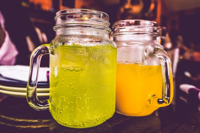 V českých variantách citrusových limonád jsou přítomná sladidla | foto:  Anvesh,  Fotobanka Unsplash