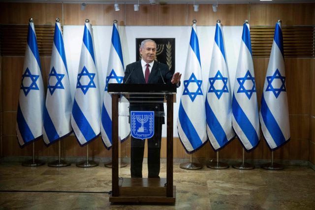 Vláda Benjamina Netanjahua podrývá nejenom základy demokracie,  ale ohrožuje i bezpečnostní uspořádání na mezinárodní scéně | foto: Profimedia