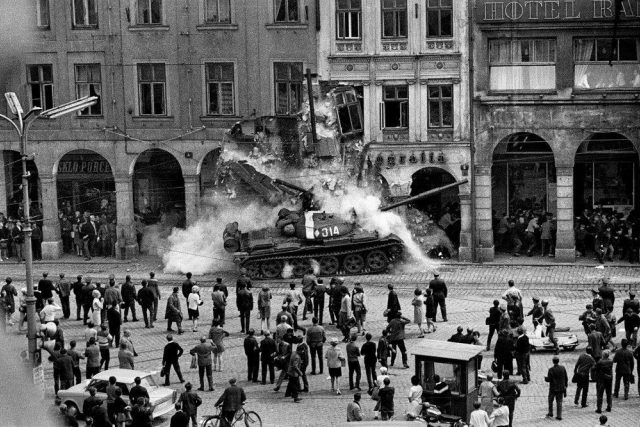 Srpen 1968 byl ve znamení šoku pro většinu obyvatel Československa | foto: Václav Toužimský
