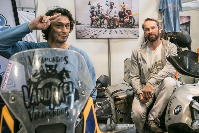 Vandráci Pavel Liška a Jan Révai se vrátili z tříměsíční motorkářské expedice | foto: Fotobanka Profimedia