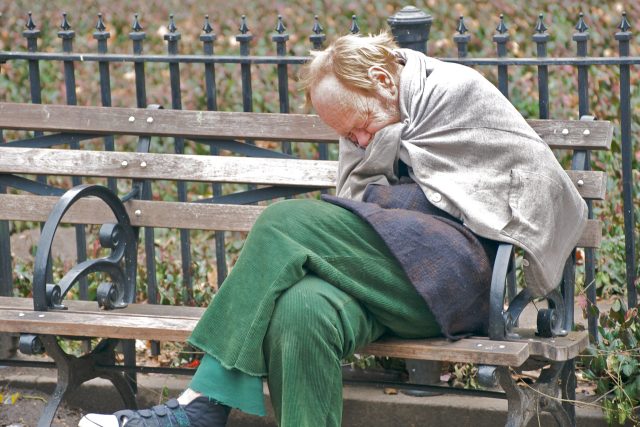 Bezdomovec  (ilustrační foto) | foto: Ed Yourdon,  Flickr,  CC BY-NC-SA 2.0
