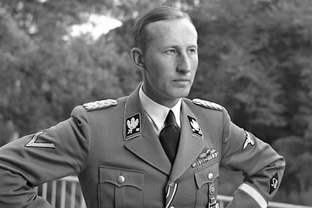„Sám Slovan vůbec nechce,  aby se s ním zacházelo jako s člověkem rovnoprávným,  a je zvyklý,  že si pán s ním nezadává, “ prohlásil Reinhard Heydrich 2. února 1942 | foto: Fotobanka Profimedia