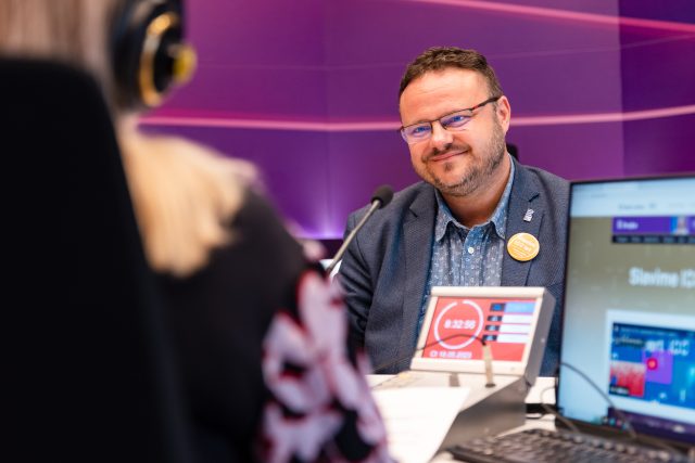 Generální ředitel Českého rozhlasu René Zavoral hostem pořadu Jak to vidí... Zity Senkové | foto: Jiří Šeda