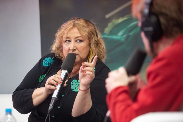 Halina Pawlowská zpovídá svého hosta v pořadu Pokračování za chvilku | foto: Jiří Šeda