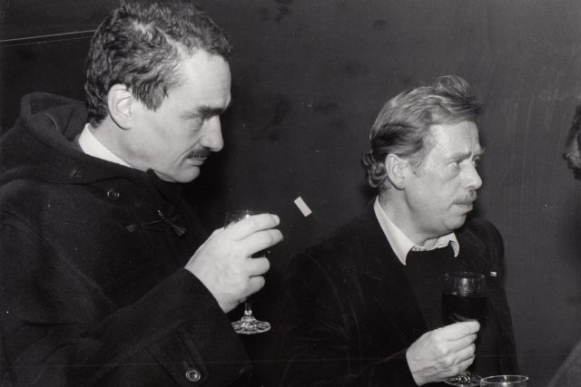 Karel Schwarzenberg a Václav Havel | foto: Post Bellum
