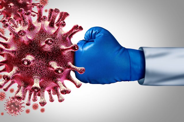 Václav Hořejší: Omikron odolává dosavadnímu očkování i prodělání nemoci. Zásadní je jen jedno opatření | foto: Shutterstock