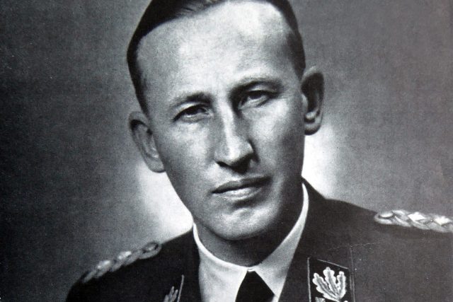 SS-Gruppenführer a generál policie Reinhard Tristan Eugen Heydrich  (1904-1942),  šéf Hlavního říšského bezpečnostního úřadu  (RSHA) a od 27. září 1941 zastupující říšský protektor v Čechách a na Moravě | foto: Archiv Eduarda Stehlíka