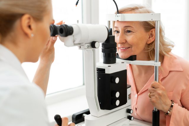 Preventivní prohlídka u očního lékaře | foto: Shutterstock
