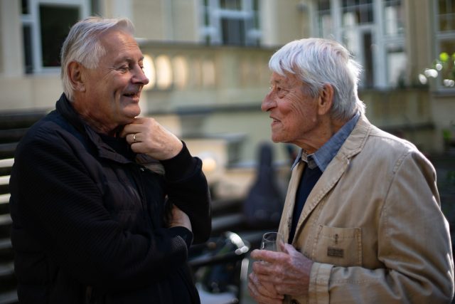 Petr Kořínek a Svatobor Macák při rozhovoru