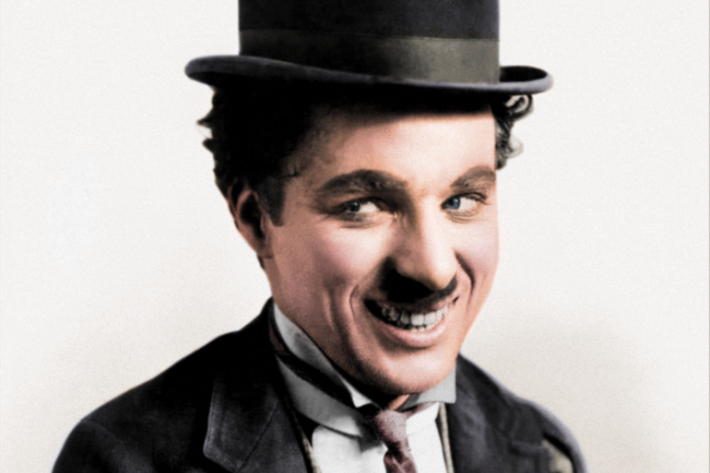 Charlie Chaplin jako Tulák | foto:  Cassowary Colorizations,  Flickr,  CC BY 2.0