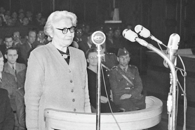 Františka  ( Fráňa) Zeminová: výslech u soudu během politického procesu  (31. 5. 1950) | foto: Rostislav Novák,  Bohuslav Parbus,  ČTK