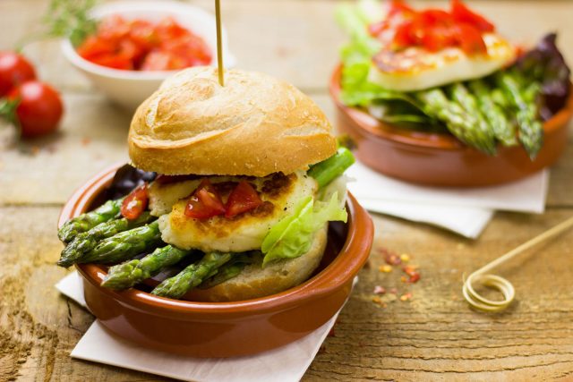 Burger bez masa: Potěšení pro vegany a vegetariány | foto: Fotobanka Pixabay