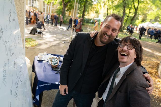 Saxofonisté Ondřej Štveráček a Osian Roberts