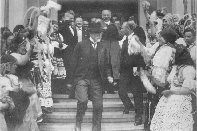 Tomáš Garrigue Masaryk v Čelákovicích v roce 1924 | foto: Otto Ballon Mierny,  MAFRA / Profimedia