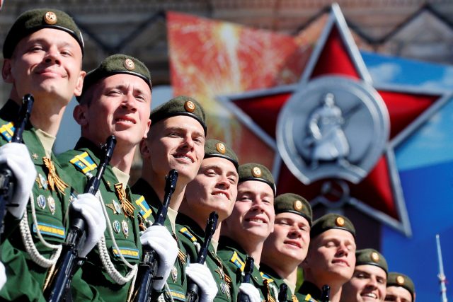 Rusko chystá další ofenzivu. Vojáci mají dostat kvalitnější uniformy | foto: Reuters