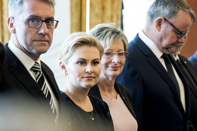 Taťána Malá,  Lubomír Metnar a Marta Nováková při jmenování vlády | foto: Michaela Danelová,  iRozhlas