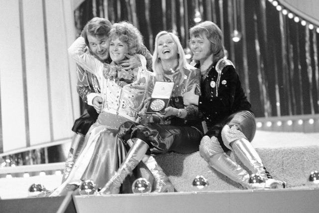 Švédská popová skupina ABBA. Zleva: Benny Andersson,  Anni-Frid Lyngstadová,  Agentha Faltskogová a Bjorn Ulvaeus | foto: Robert Dear,  AP/ČTK