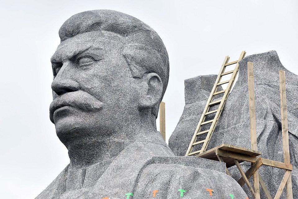 Stalin,  Stalinův pomník na Letné | foto: Filip Jandourek