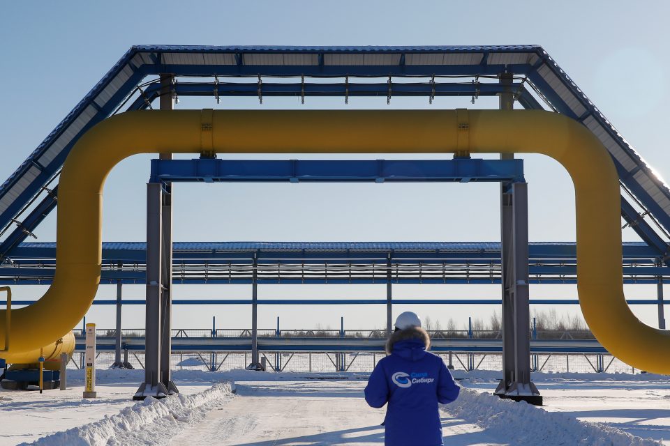 Nový plynovod Síla Sibiře | foto: Maxim Shemetov,  Reuters