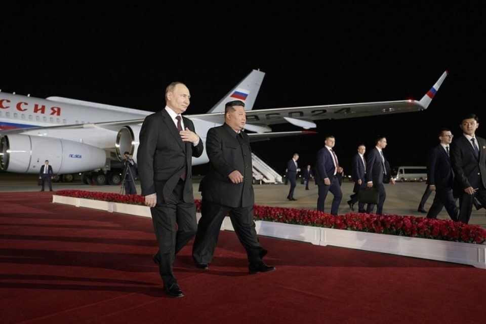 Vladimir Putin a Kim Čong-un | foto: Kremlin Press Office,  Reuters